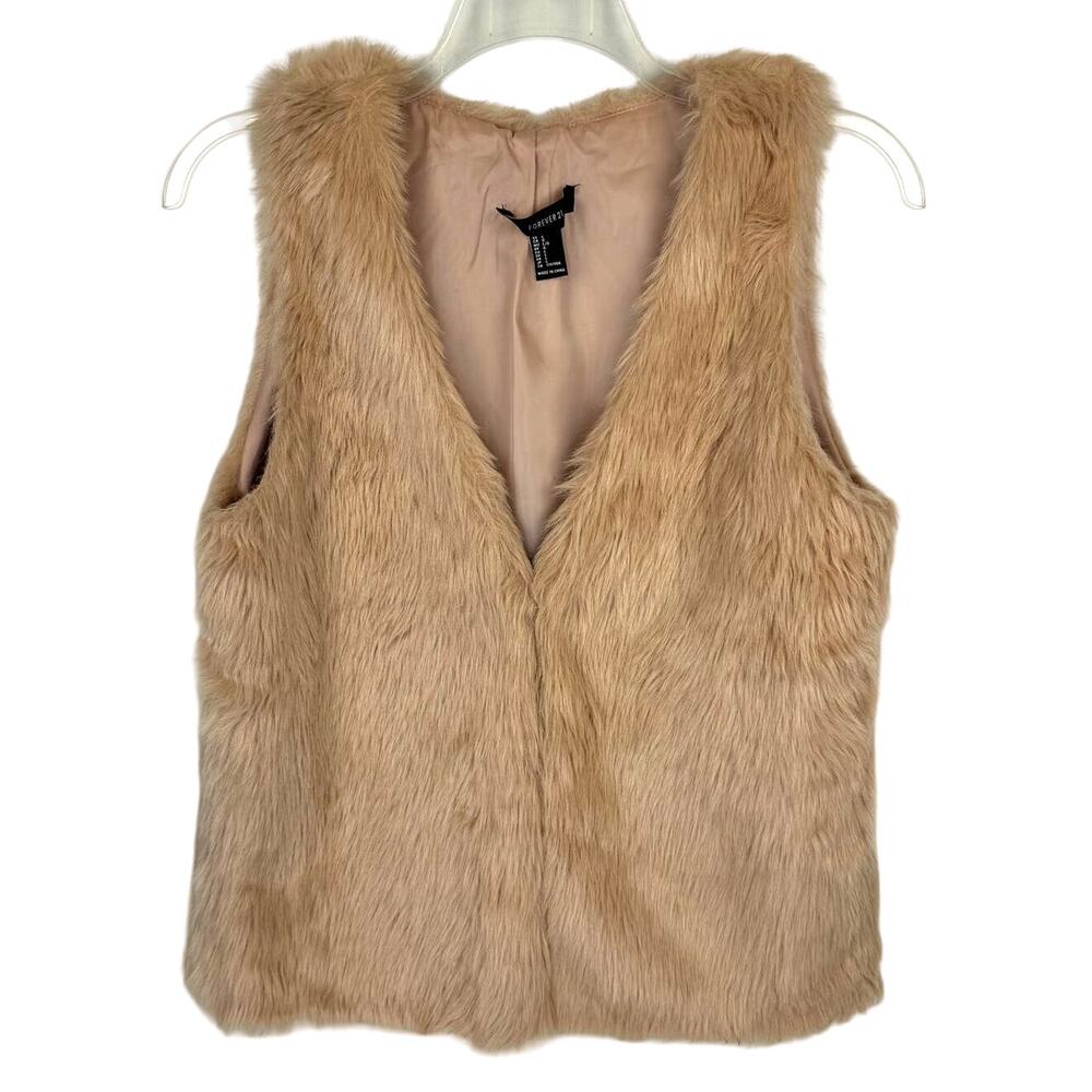 FOREVER 21 | Cream/Blush Faux Fur Toggle Closure Vest‎ | Women's Large